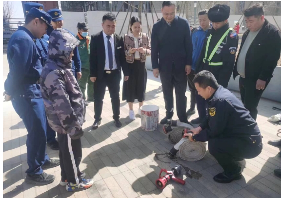 燕顺路街道开展消防演练 筑牢安全防火墙